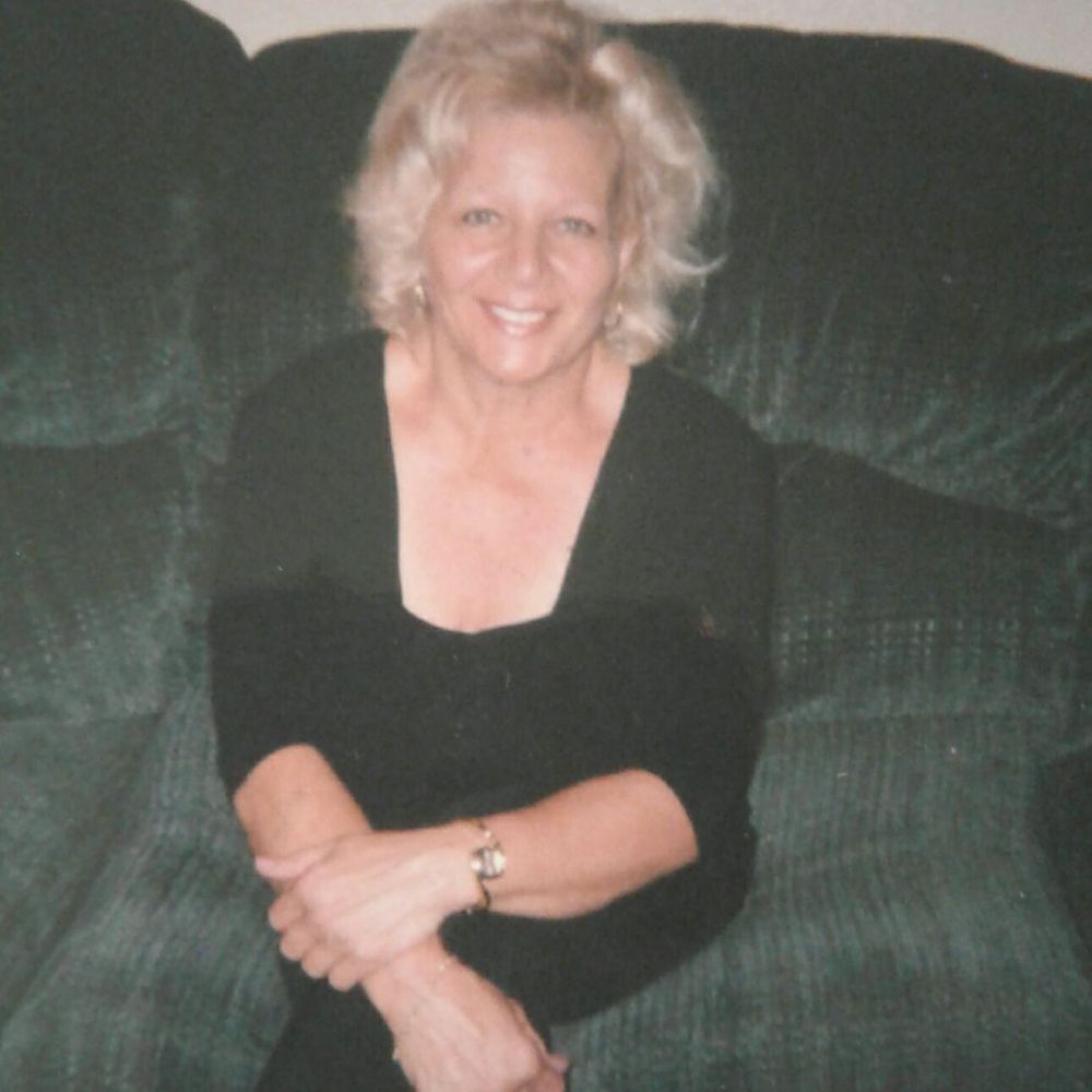 Meet your Posher, Carmella